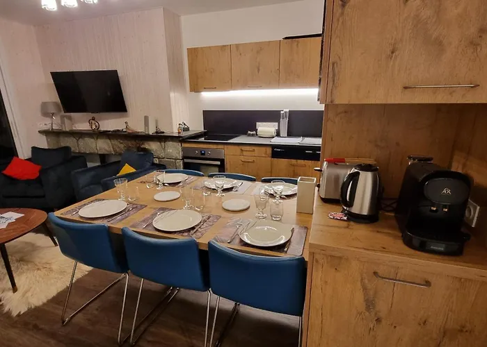 Appartement St Lary - 2 A 6 Pers - Place Du Telepherique, Plein Centre - Label 5 Diamants