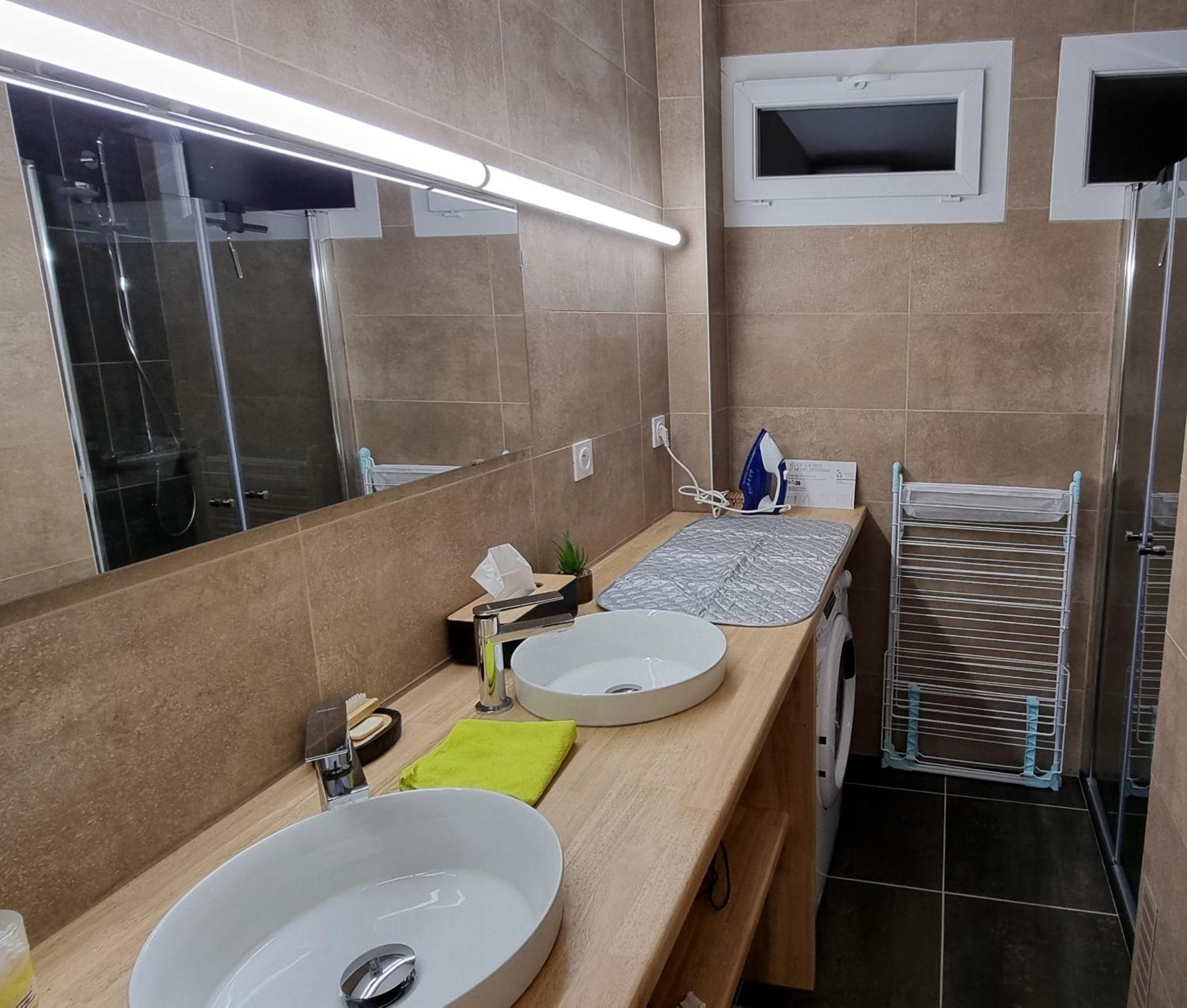 Appartement St Lary - 2 A 6 Pers - Place Du Telepherique, Plein Centre - Label 5 Diamants